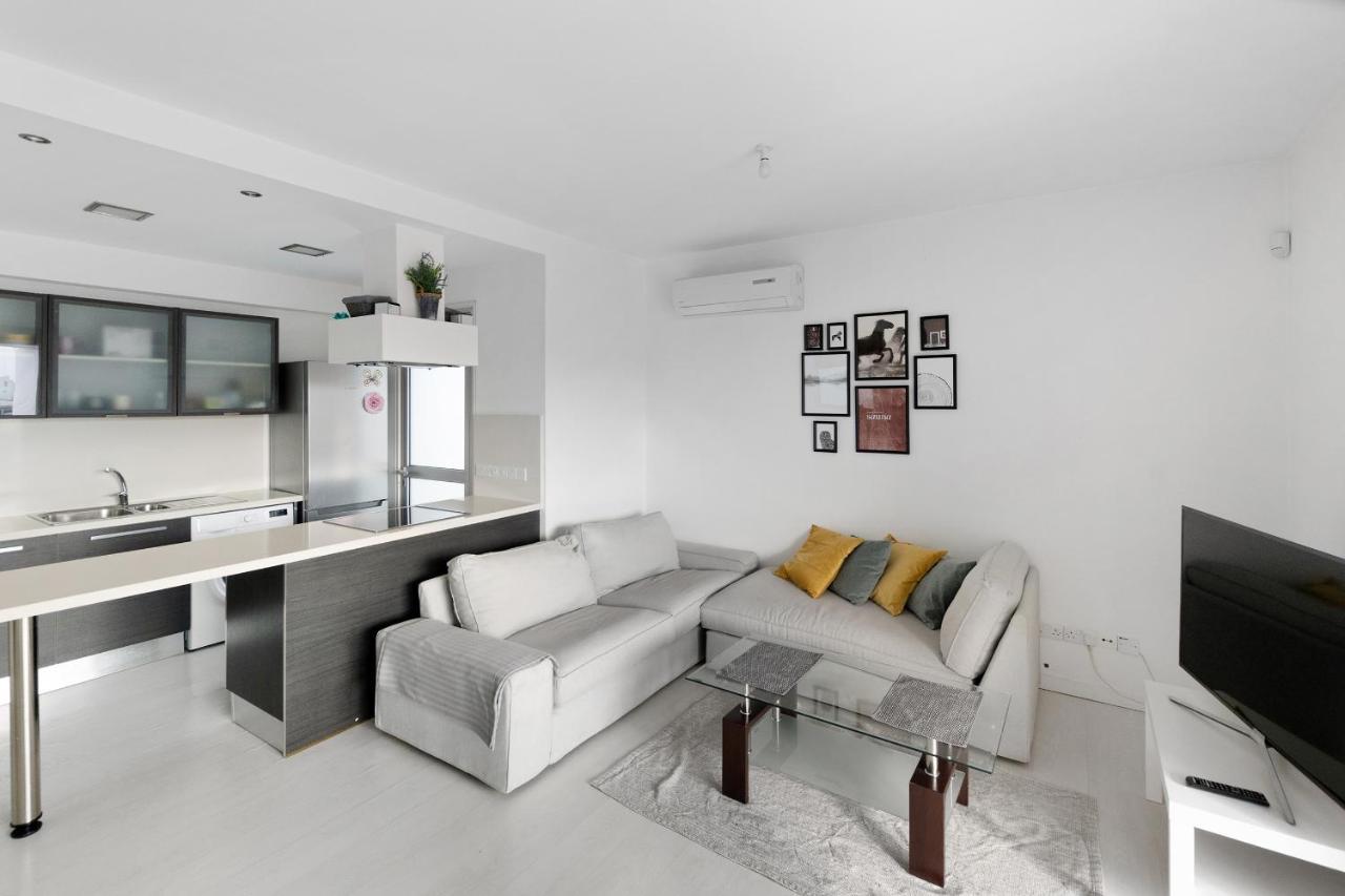 Glabur Stays - The Fabulous 2 Bdr - Nicosia City, Free Parking & Wifi, Welcomes You!!! מראה חיצוני תמונה